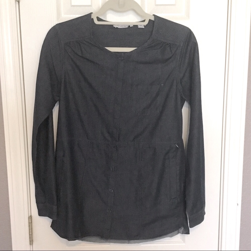Toad&Co Chambray Travel Top